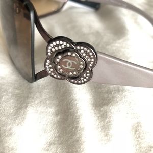 clip on sunglasses chanel